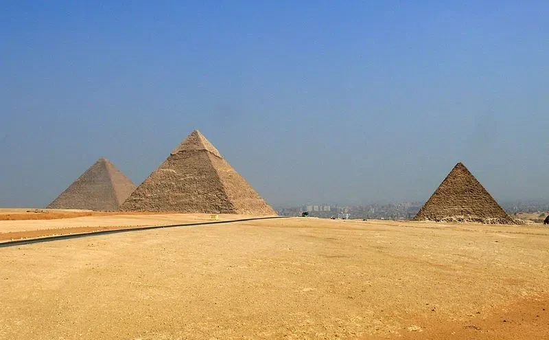 Umgang mit dem Nationalsozialismus heute Pyramiden von Gizeh StudySmarter