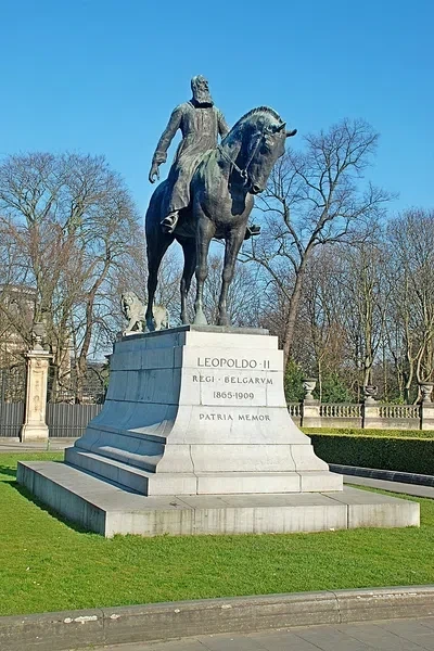 Belgische Kolonien Ehemalige Belgische Kolonien Statue Leopold II. StudySmarter