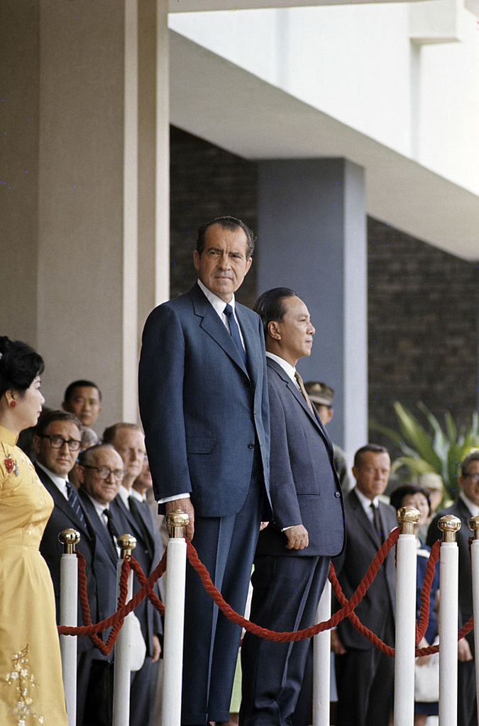 Photo du président Richard Nixon au Vietnam en 1969.
