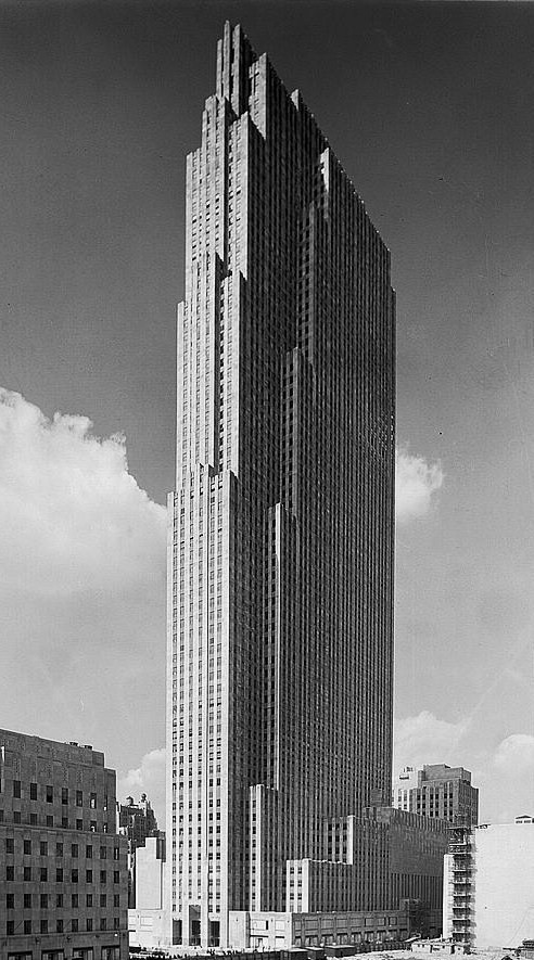 Modernismo americano 30 Rockefeller Plaza Nueva York por el arquitecto Raymond Hood fotografiado por Samuel H Gottscho en 1933