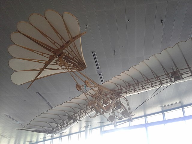 Una interpretación de la máquina voladora de da Vinci.. Leonardo Da Vinci. StudySmarter.