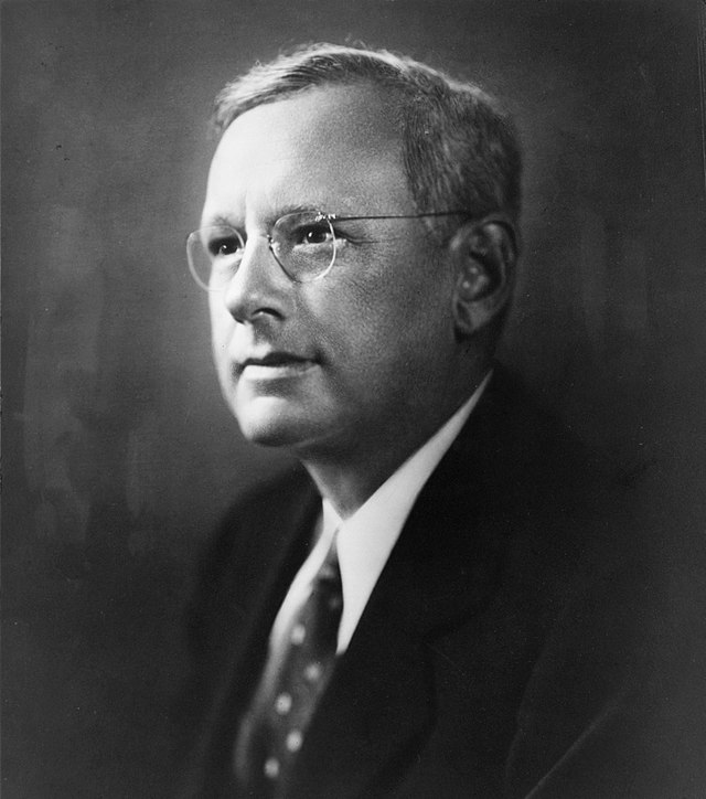 Election de 1936, Une photographie en noir et blanc d'Alf Landon, StudySmarter