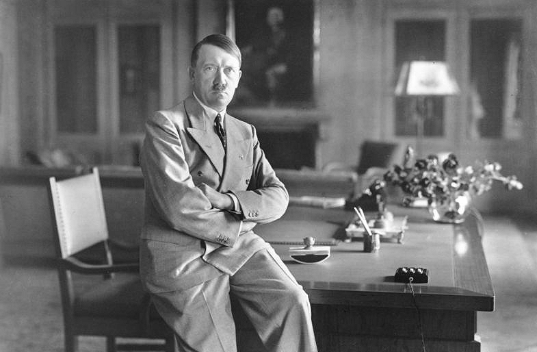 Causas de la Segunda Guerra Mundial, Adolf Hitler, 1936. Fuente: Bundesarchiv, Bild 146-1990-048-29A / CC-BY-SA 3.0, Wikipedia Commons, StudySmarter.