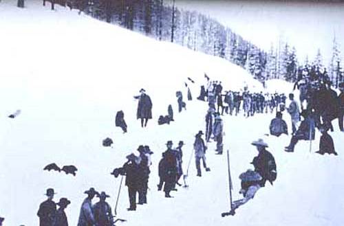 Chinese Immigration, Chinese Railroad Workers in the Snow, StudySmater