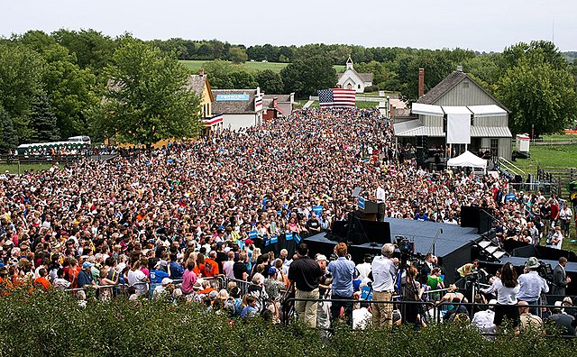 Élection présidentielle de 2012 Photographie en couleur d'un rassemblement de Barack Obama dans l'Iowa 2012 StudySmarter