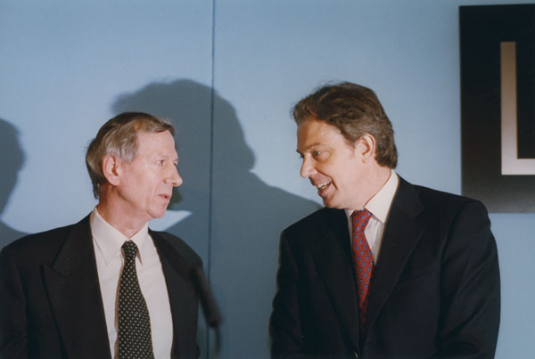 Figure 2. Anthony Giddens Tony Blair and Anthony Giddens Talking StudySmarter