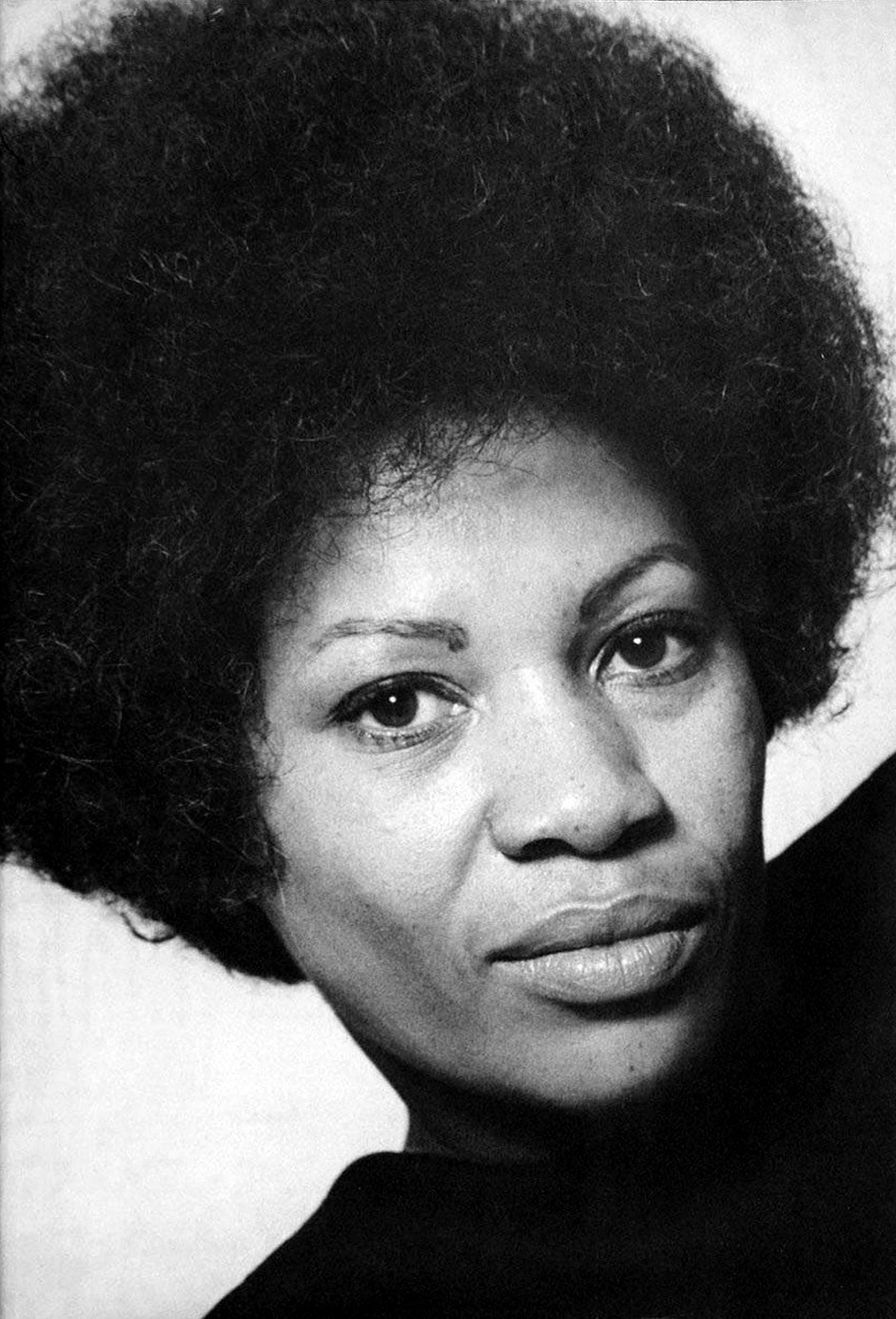 Song of Solomon, Toni Morrison Portrait, StudySmarter