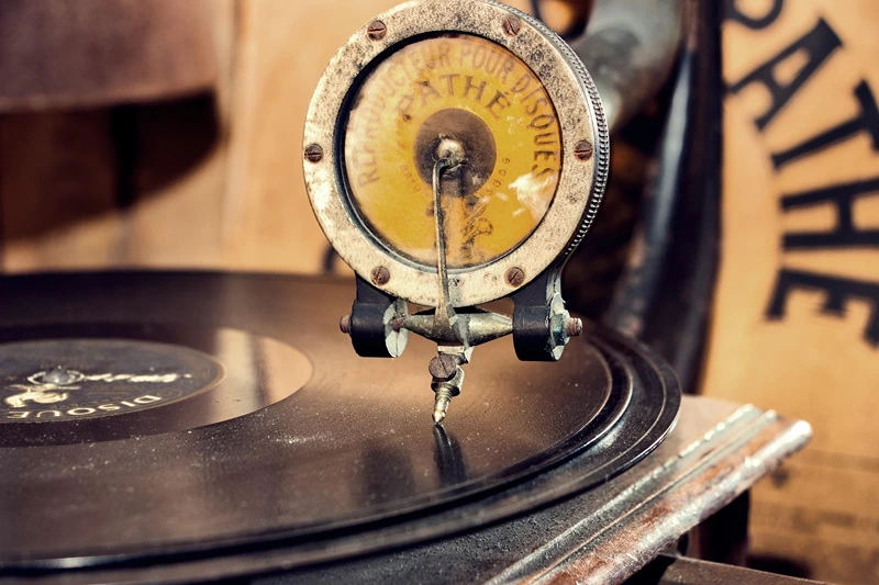 Clear Light of Day, record player, StudySmarter