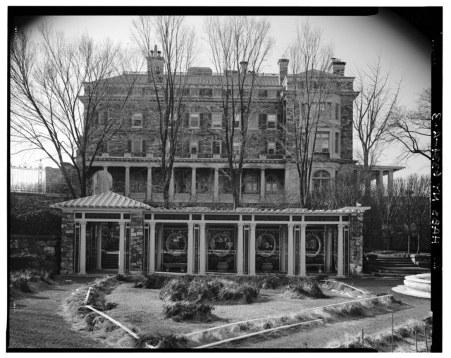 Arquitectura Americana Kykuit Fachada Noreste Condado de Westchester Nueva York StudySmarter