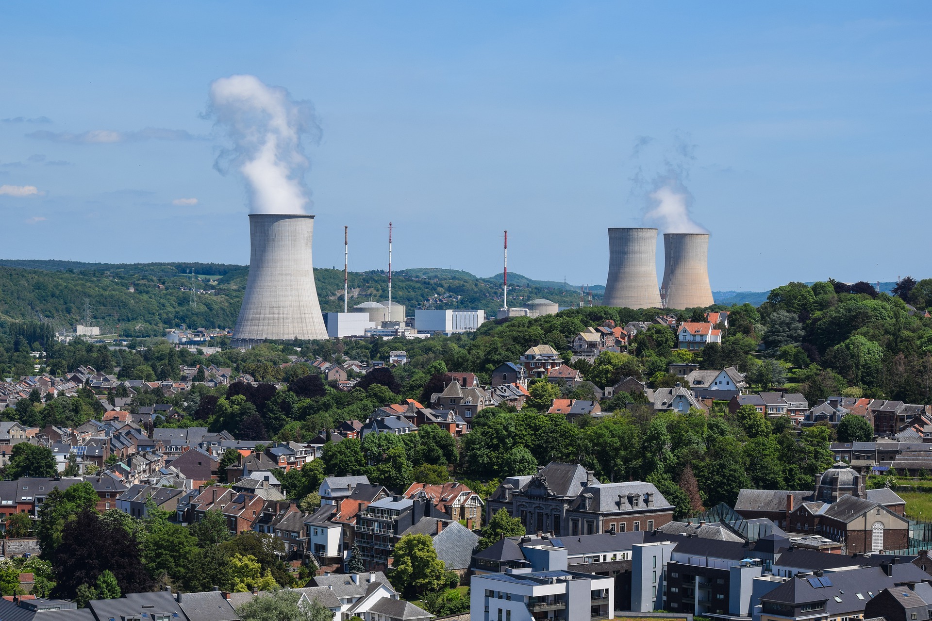 Anwendung der Kernphysik Atomkraftwerk Strom StudySmarter