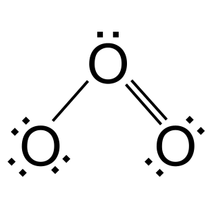 Structure de Lewis de l'ozone, Limites de la structure en points de Lewis, Composés ioniques et moléculaires, StudySmarter