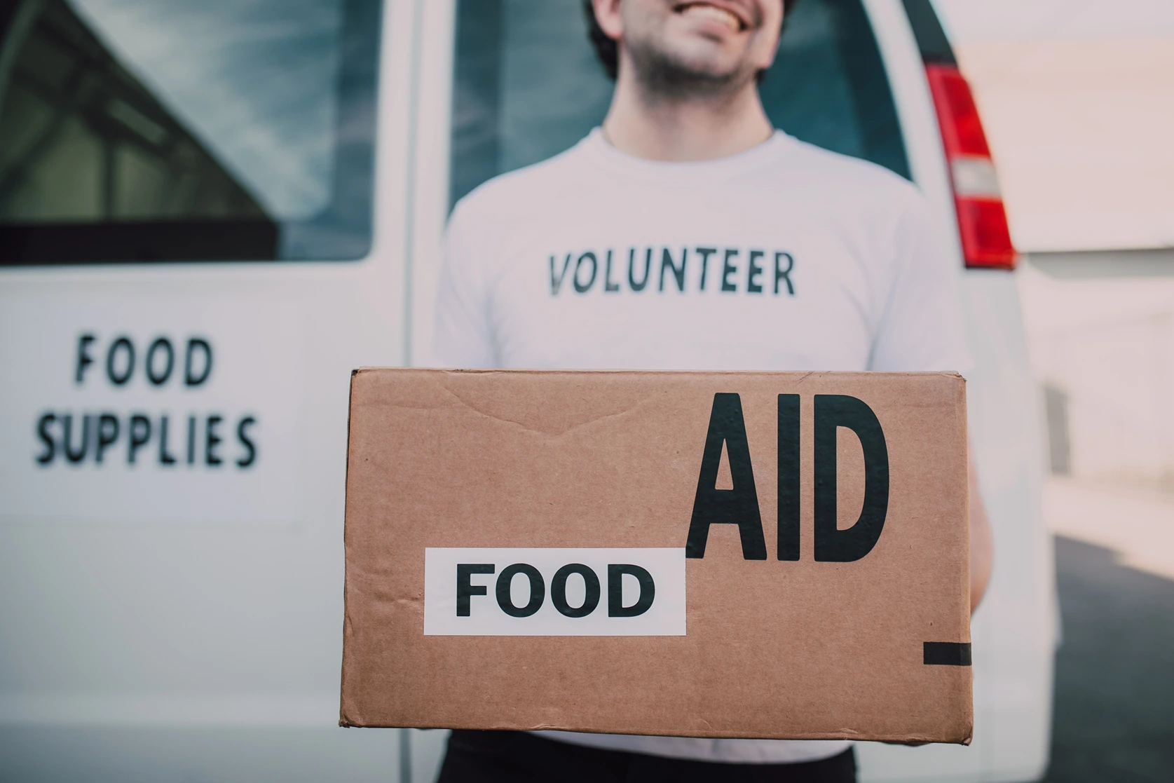 ONG, définition des ONG d'aide alimentaire, StudySmarter