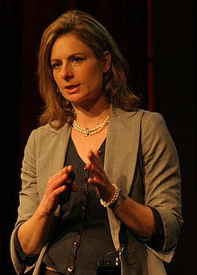 Physiciens célèbres, portrait de Lisa Randall StudySmarter