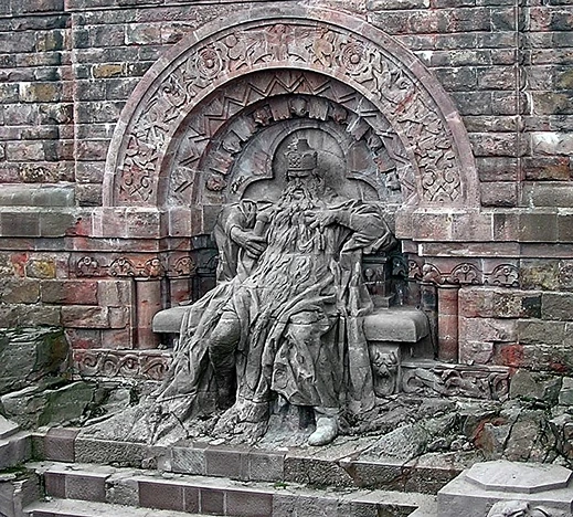 Barbarossa Barbarossadenkmal Kyffhäuserdenkmal StudySmarter
