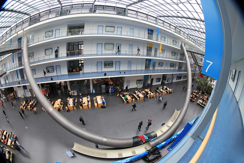 Parabel Rutschen in Form einer Parabel an der TU München StudySmarter