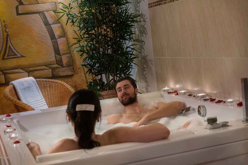 Aromaölbad und weitere Anwendungen