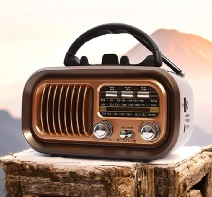 PU-XİNG PX-628BTS GÜNEŞ ENERJİLİ BLUETOOHLU USB FM ŞARJLI LEDLİ NOSTANJİ RADİO 