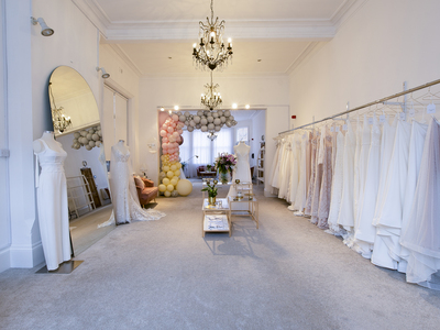 the knot bridal photo