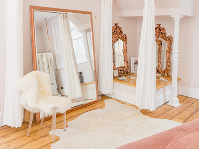 morgan davies london photo 2