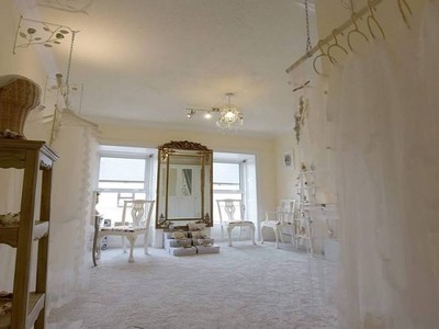 pearl lane bridal photo