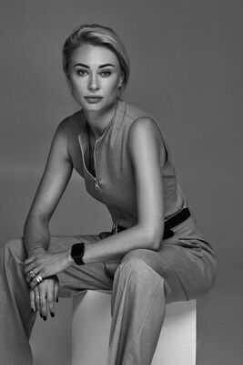 milla nova designer photo