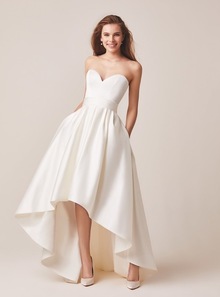 140 dress photo 3