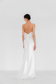 keira  dress photo 3