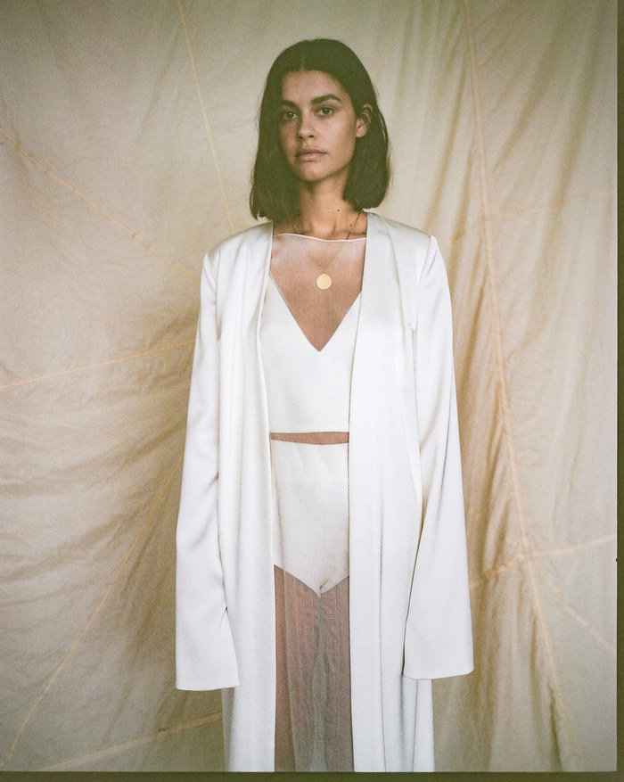 bb:30 minimal bralette top  dress photo