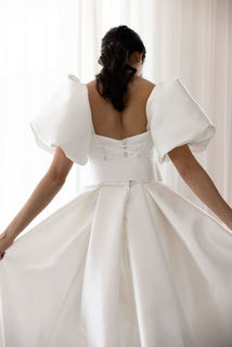 diana elizabeth bubblesleeve dress photo 3