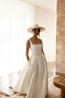 quinn elizabeth dress photo 3