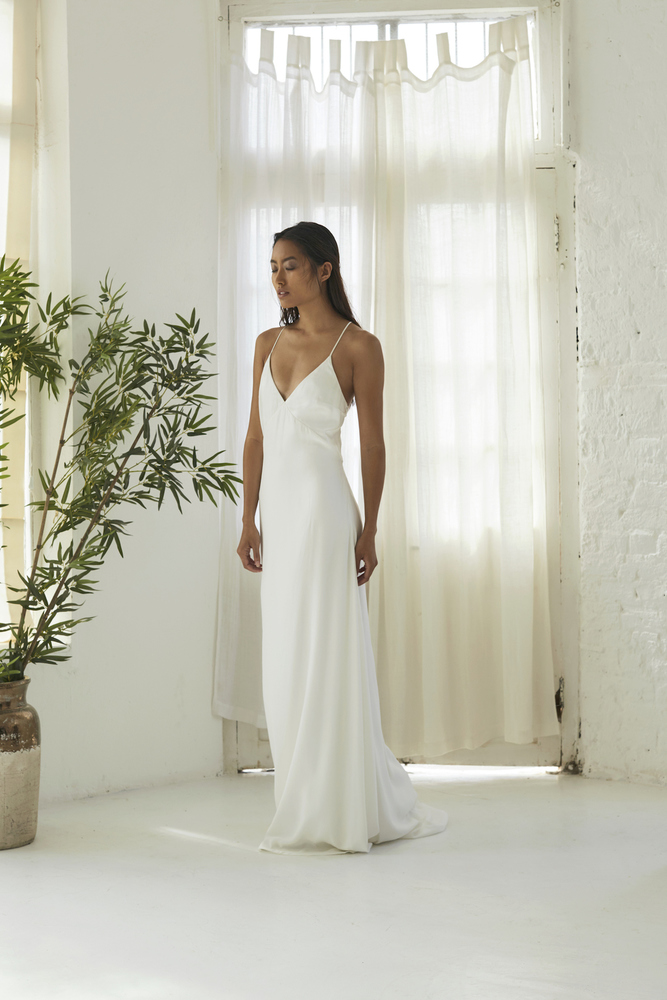 anais gown dress photo