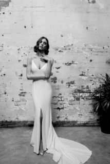 caroline dress photo 3