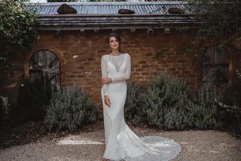 karina  dress photo 2