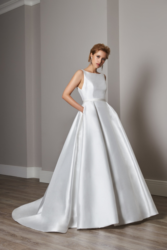 elizabeth dress photo