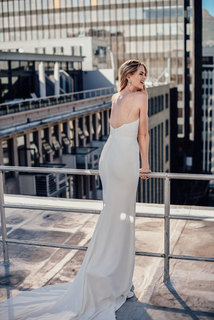 gardenia dress photo 3