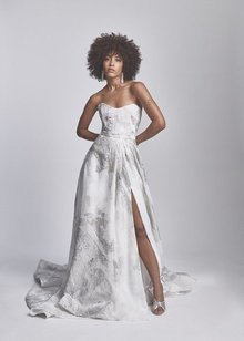 eclipse  dress photo 1