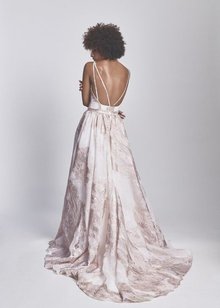 halo  dress photo 2