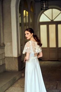 leo cape dress photo 3