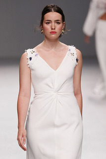 alejandra  dress photo 2