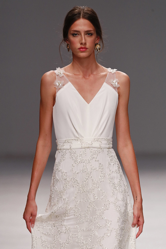 alice body  dress photo