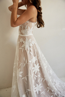 savannah gown dress photo 4