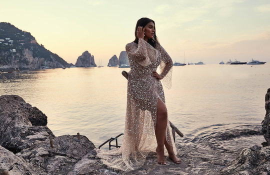 bridal gowns for curvy women  inspiration photo