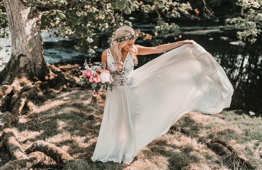 margaux tardits for emma's english country wedding  inspiration photo