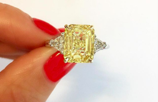 alternative engagement rings inspiration photo 4