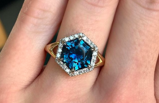 alternative engagement rings inspiration photo 3