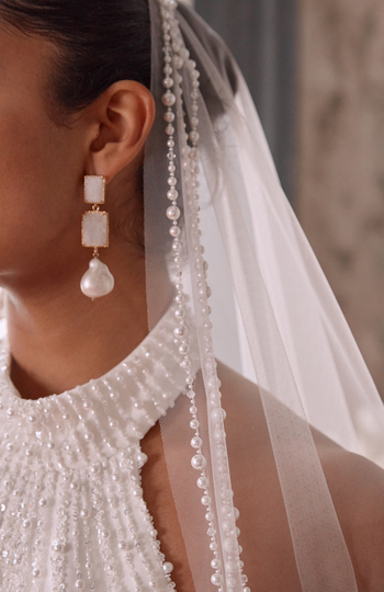 9 chic & modern wedding veils for the statement bride inspiration photo 8