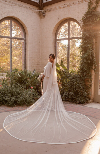 9 chic & modern wedding veils for the statement bride inspiration photo 6