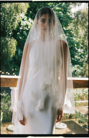 9 chic & modern wedding veils for the statement bride inspiration photo 5