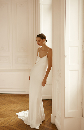 spotlight on slip gowns inspiration photo 11