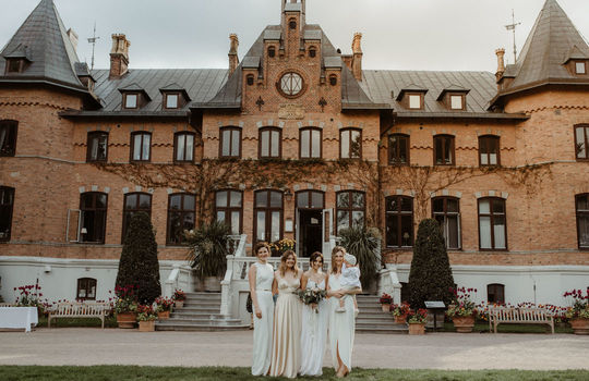 hannah and nicklas’ castle wedding   inspiration photo 8